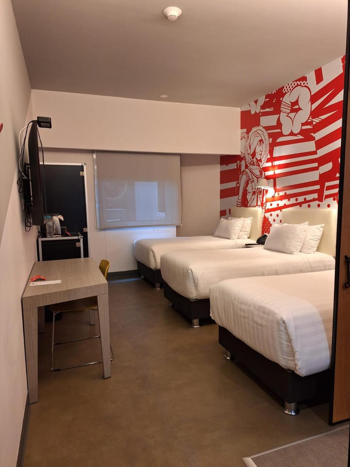 Radisson Red Miraflores Hotel